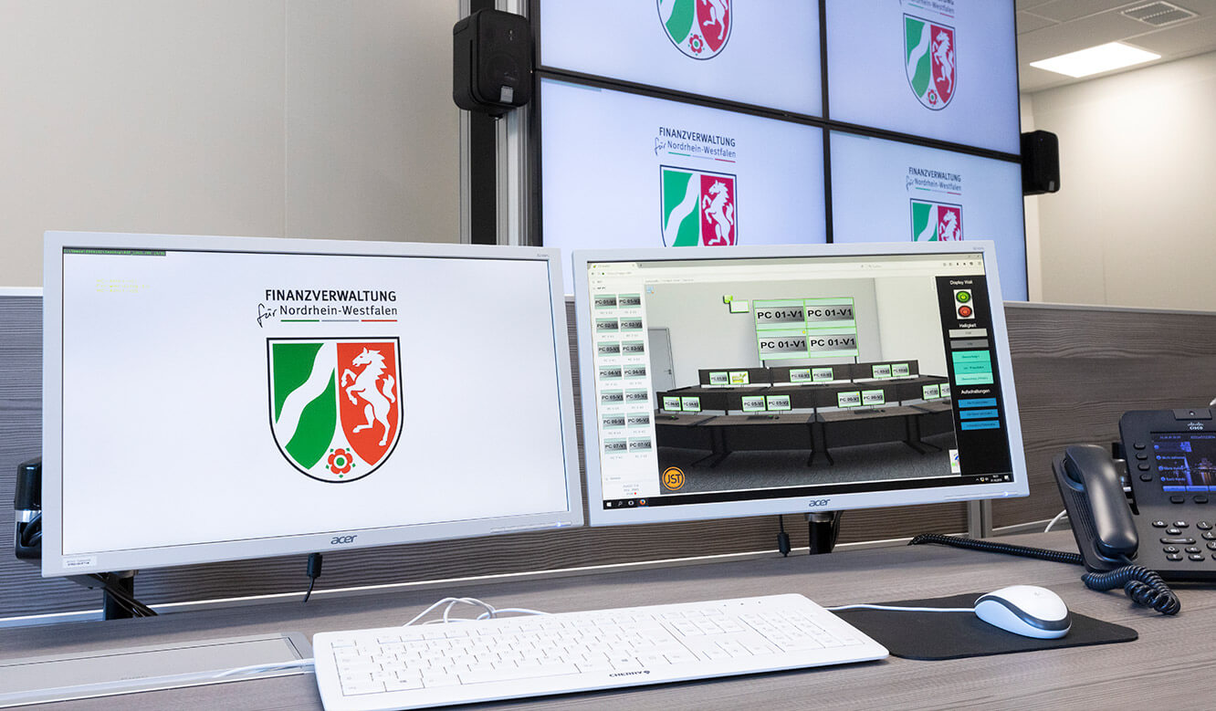 JST Computer Center tax authority NRW: Control center.
         Graphical user interface for the control of the control room