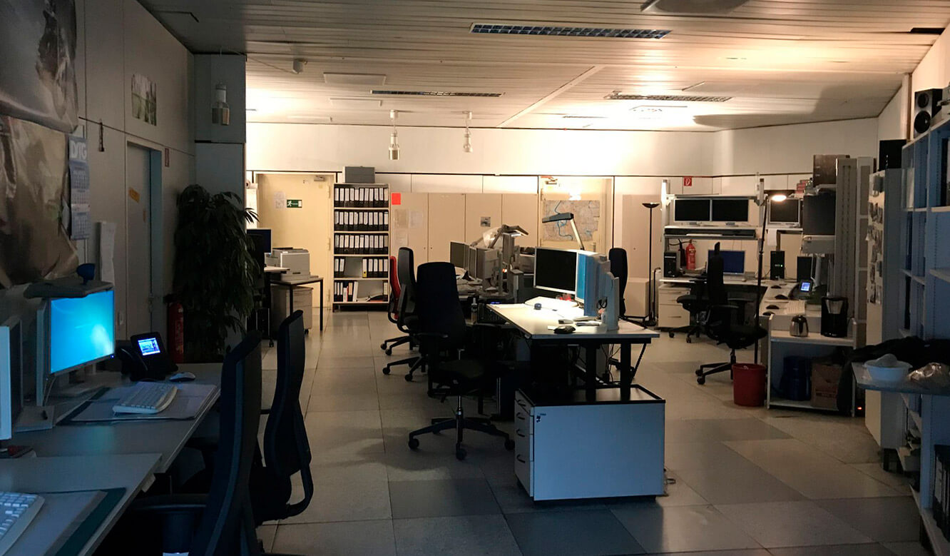 JST Computer Center tax authority NRW: Control center before modernization