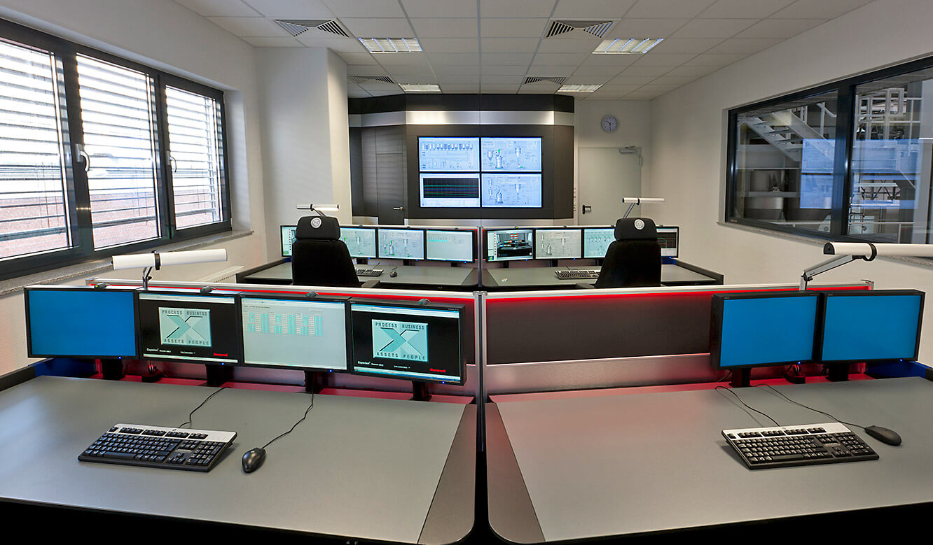 JST-SGL Carbon Group: the new control centre at the Bonn site