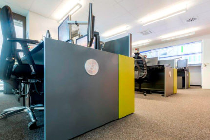 JST - WindMW Bremerhaven: control centre. Ergonomic furniture