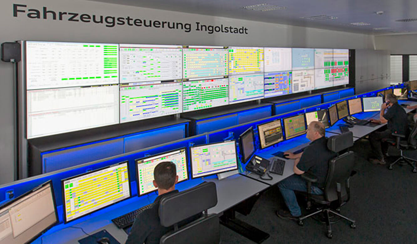 Audi Ingolstadt: Control centre. Large display wall and operator stations with ambient light