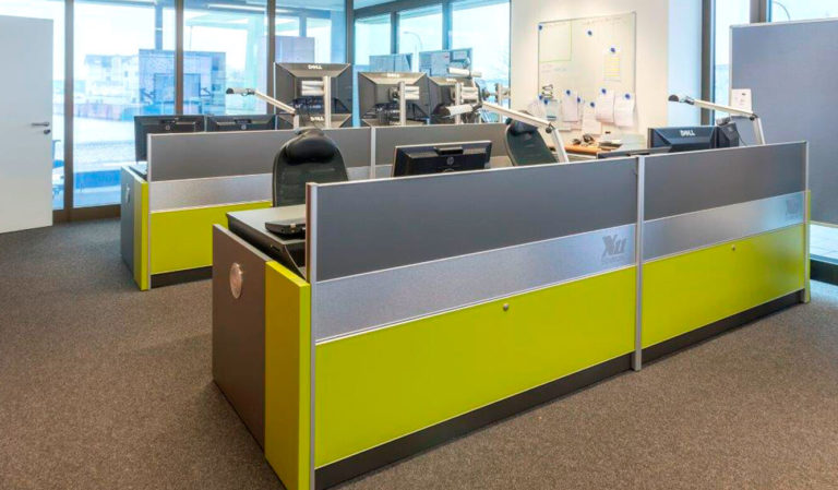 JST - WindMW Bremerhaven: control centre. Stratos Operator Desks