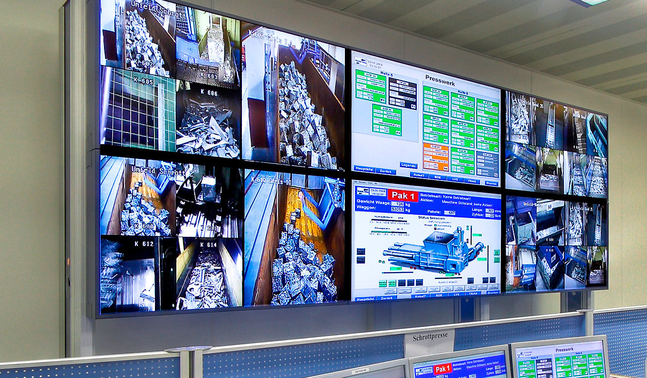 JST - Daimler Bremen: Production control centre. Large display wall