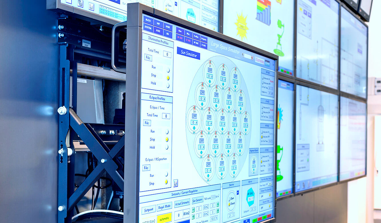 JST - European Space Agency (ESA): Control room. Large display wall with Quick-Out mounting system