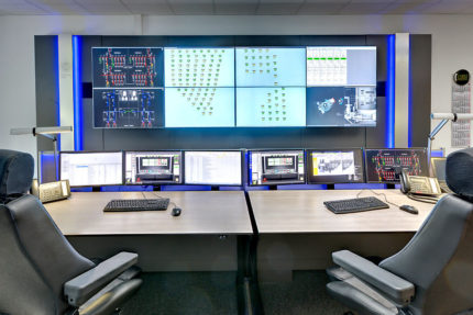 JST-Adwen: Control centre. Workstations in front of the large display wall