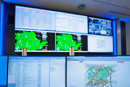 JST - Ratingen Public Utility Company: Large display wall from the operator's point of view