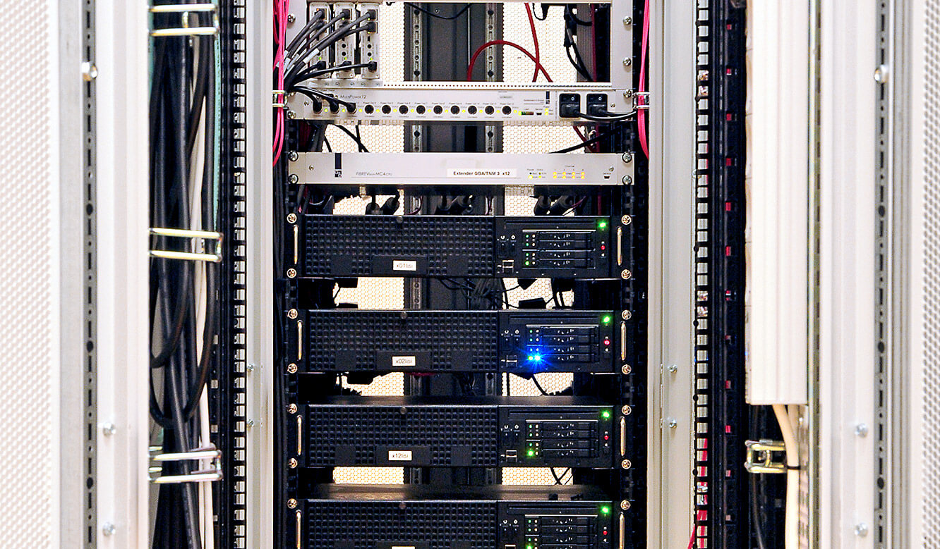 JST references - Berliner Verkehrsbetriebe: Computer with MultiConsoling outsourced to technical room