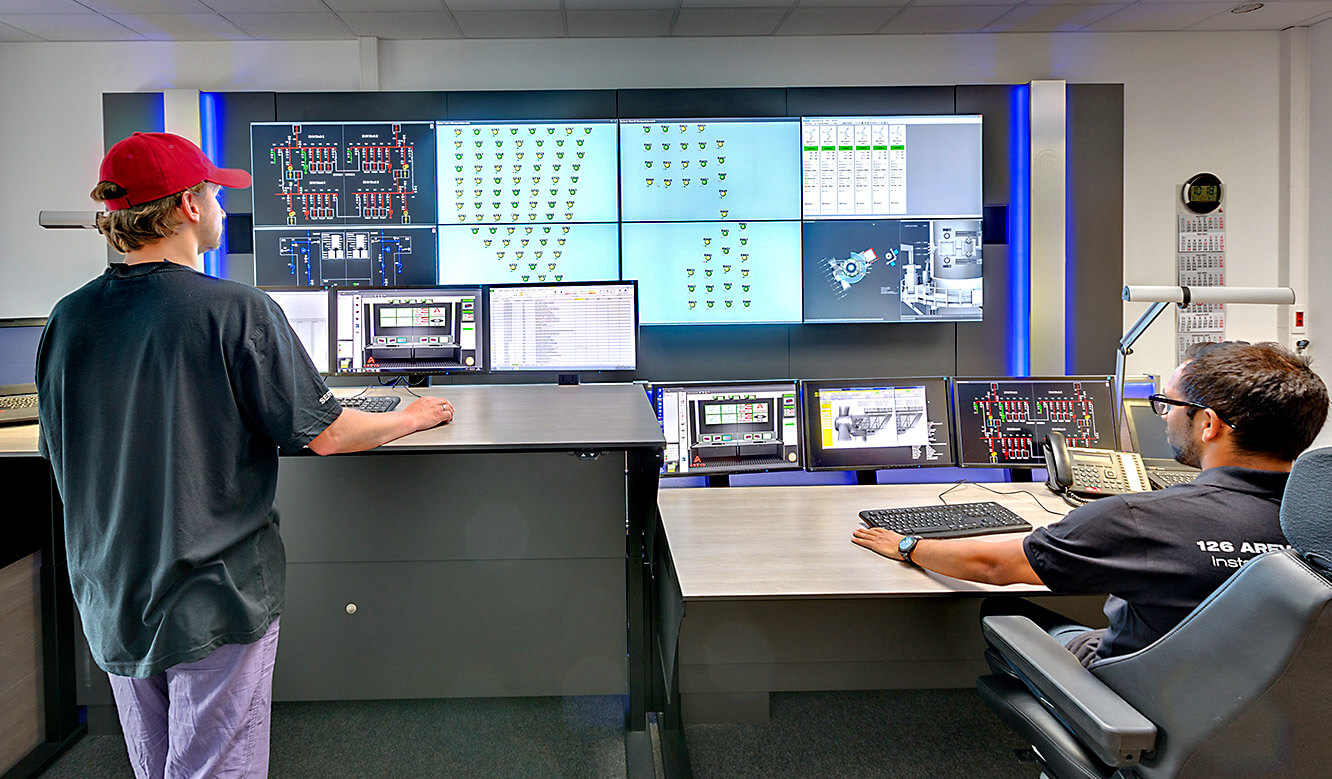 JST-Adwen: Control centre desks with stand-up height adjustment