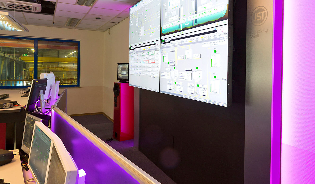 JST - Hamburg Port Authority: Ambient light in the control centre