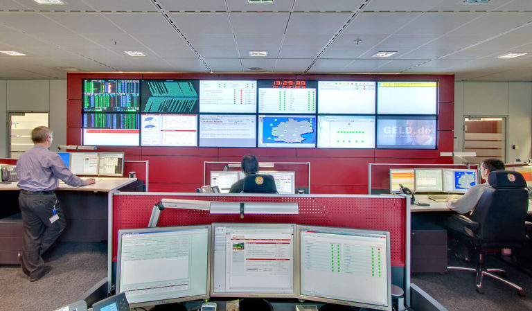 Generali Aachen - IT control centre of JST - View of large screen