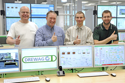 JST References - DREWAG control room employees are impressed by the new technology