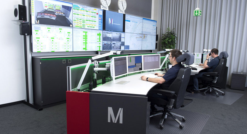 The CommandBox in use in the technical control room at the Munich Airport