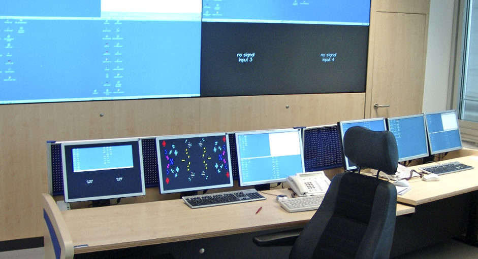 Graphic controller in use in the IT control room of WWK Munich