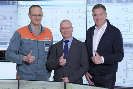 JST - PCK Schwedt: Control room project managers are very happy