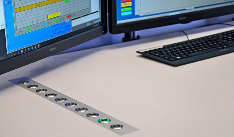 JST - Messe Berlin: the Command-Panel was integrated flush into the table tops