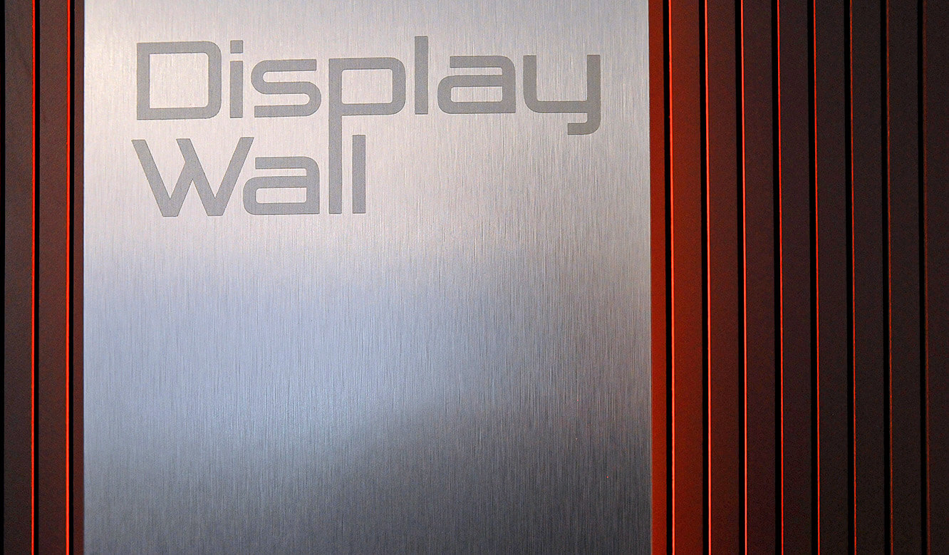 JST - Messe Berlin: Accent strips of brushed aluminum contribute to the modern look of the large screen