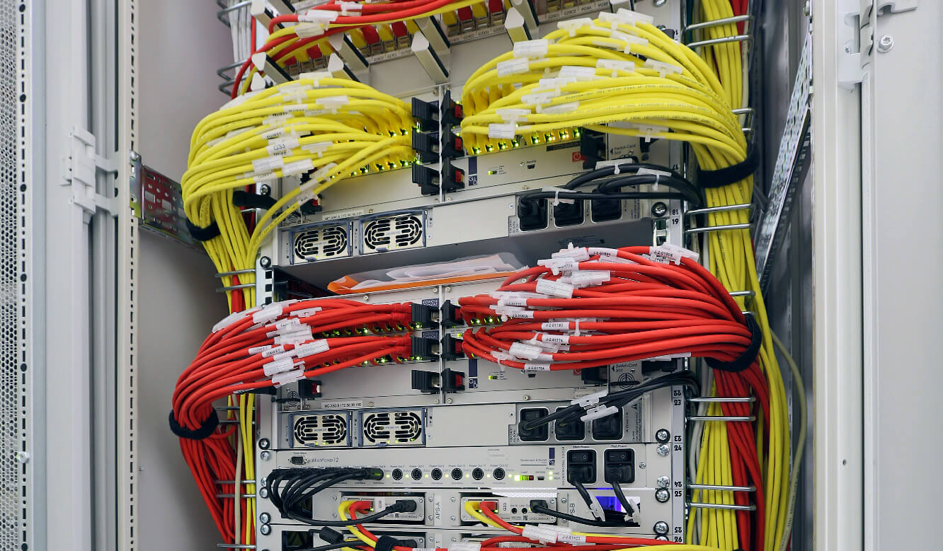JST Gassco Emden: redundantes Multi-Center ist Herzstück der JST Technik