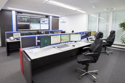 JST-Stadtwerke Gießen: View into the new control room