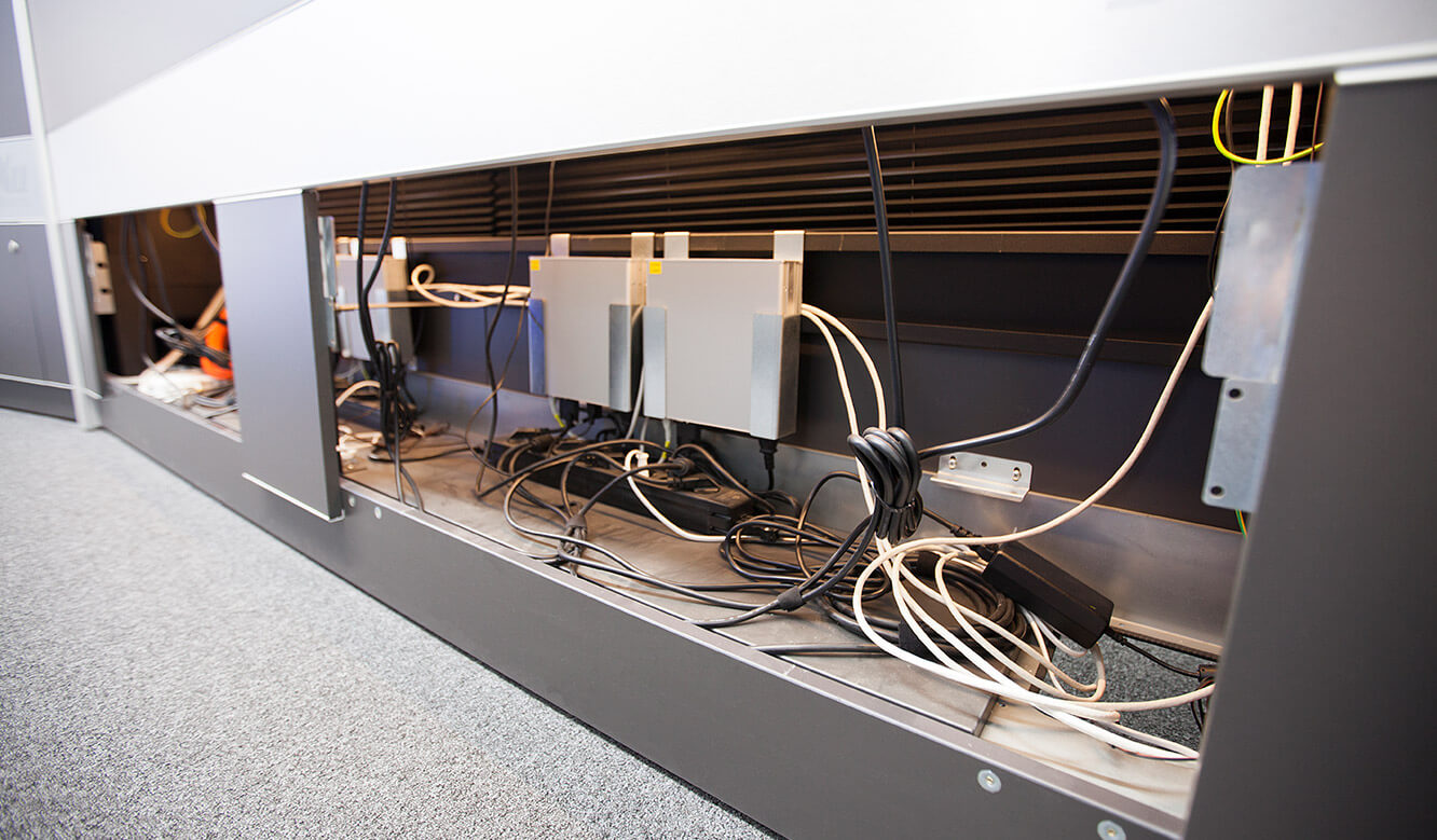 JST-Stadtwerke Gießen: The MultiConsoling receiver fits into the storage space of the Operator Desks