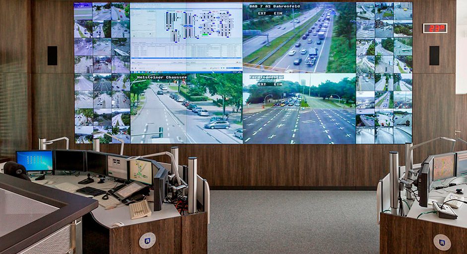 Cube large-format system in use at the Hamburg traffic control centre