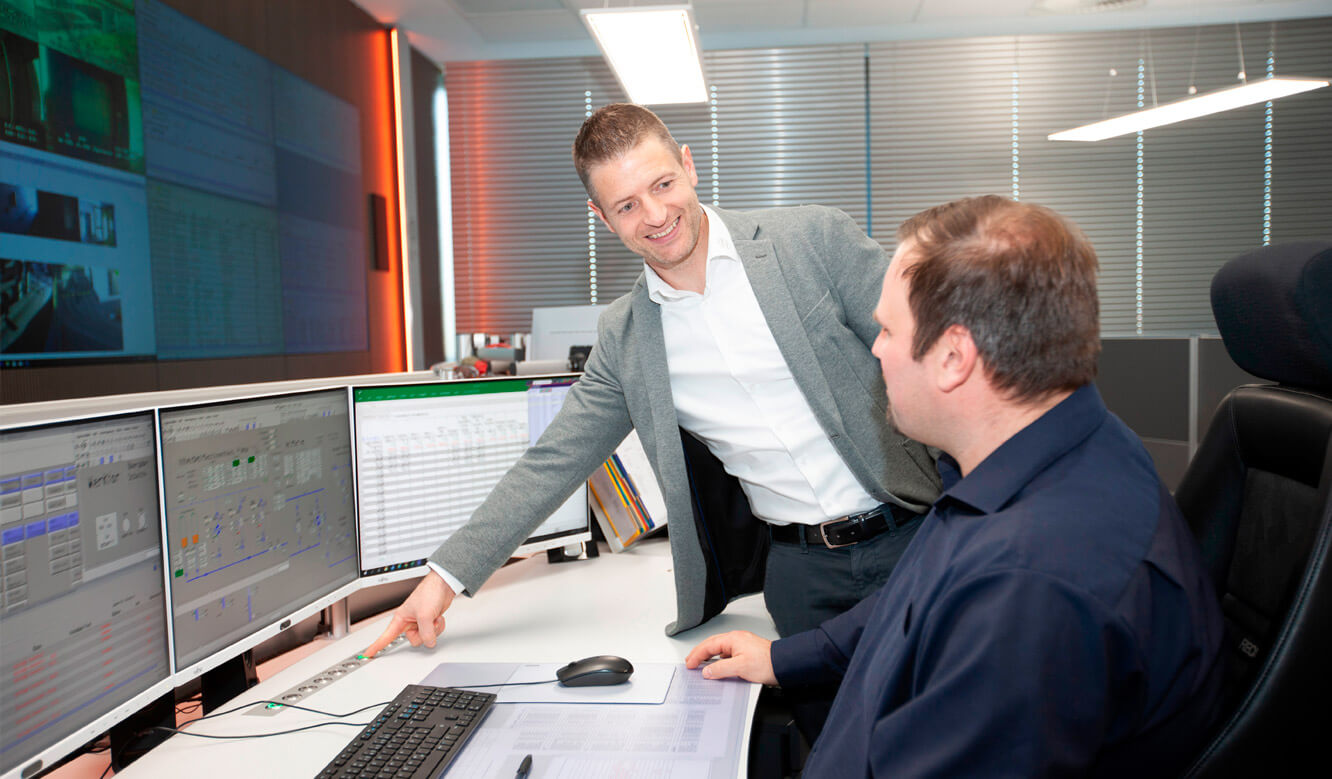 JST - ovag Netz GmbH - Network control center: modern technology for efficient control room control