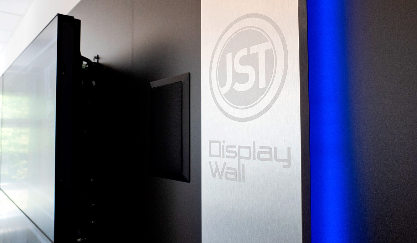 JST Volkswagen FIS-Leitstand: DisplayWall mit AlarmLight