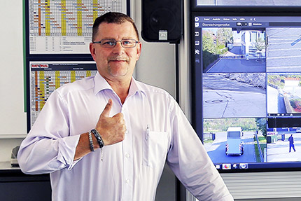 JST Rational control room: Safety expert Bobby Arnd praises technical equipment