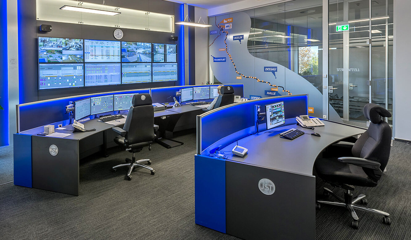 JST-MVL Schwedt: modern control centre with ergonomic control centre furniture