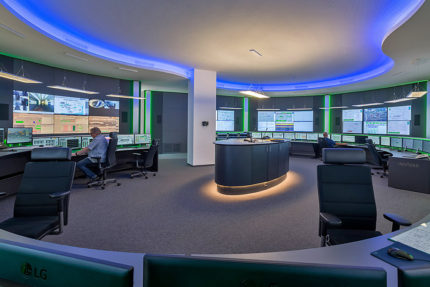 JST INGAVER: New control room in modern design