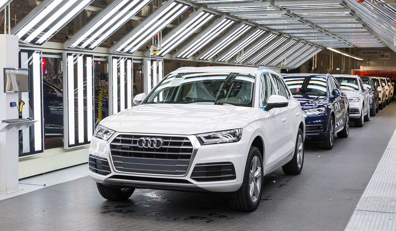 JST Audi Mexico: Rolling off the production line after inspection from the control room