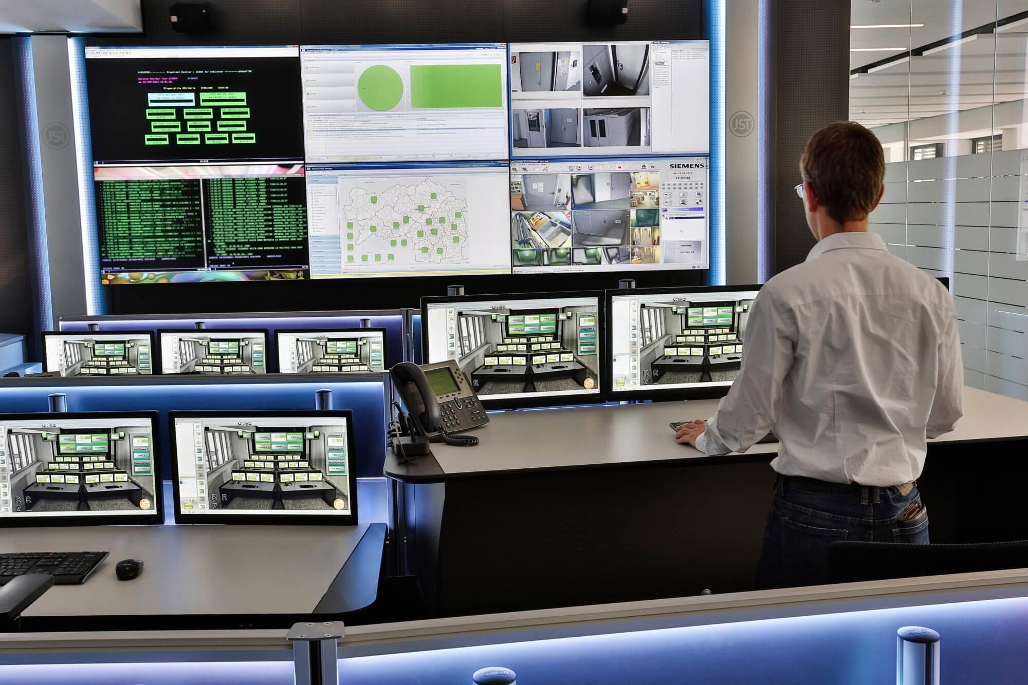 IT control station for the computer center by JST Jungmann