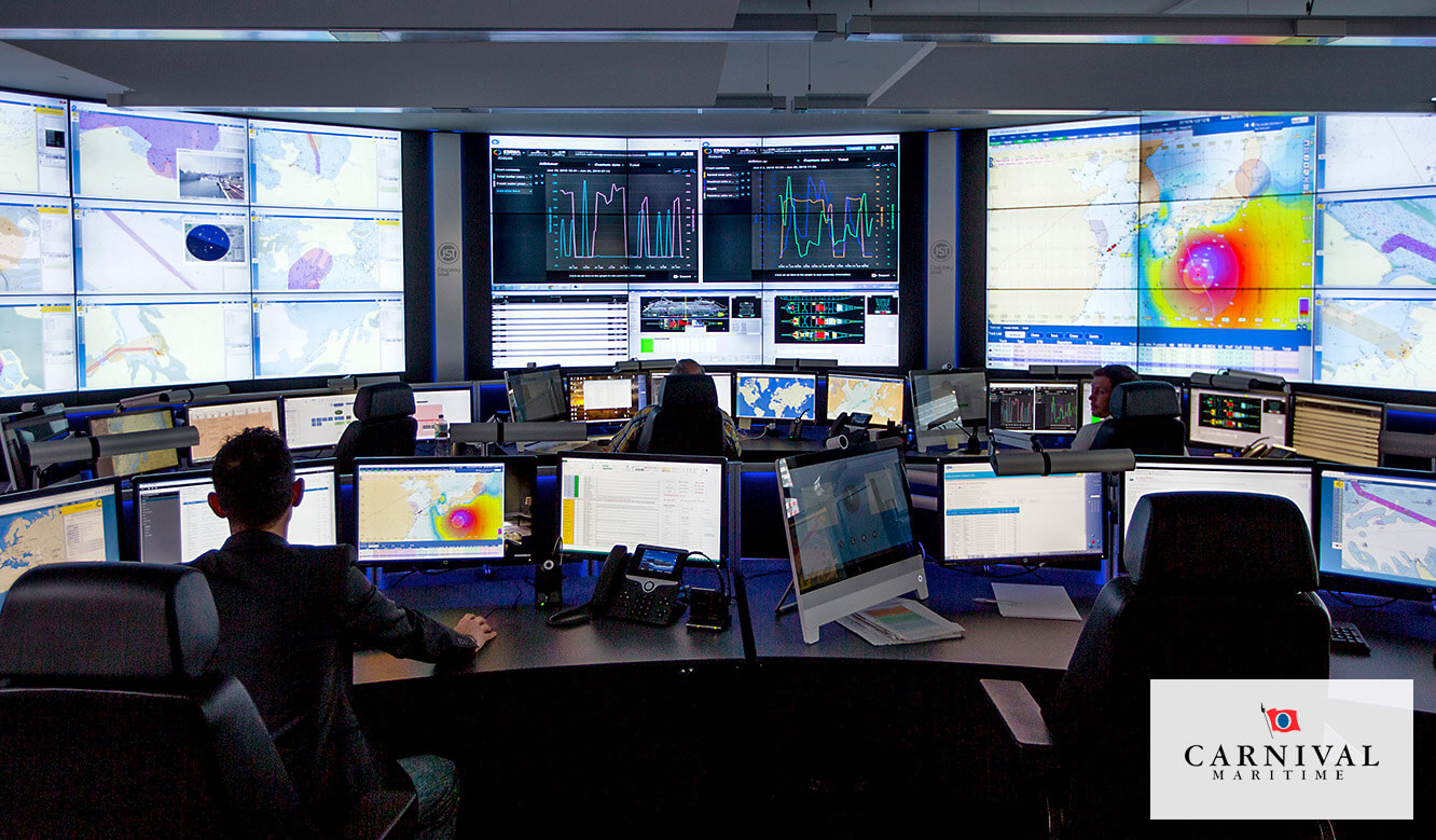 JST Monitorwand Großbildwand im Fleet Operations Center von Carnival Maritime