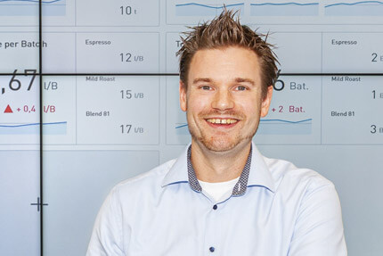 JST Probat-Werke control room - Project manager Sebastian Kersten