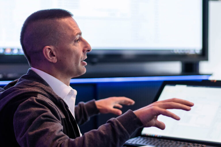 JST-Academy: IT-Spezialist Christian Beck gibt praktische Tipps