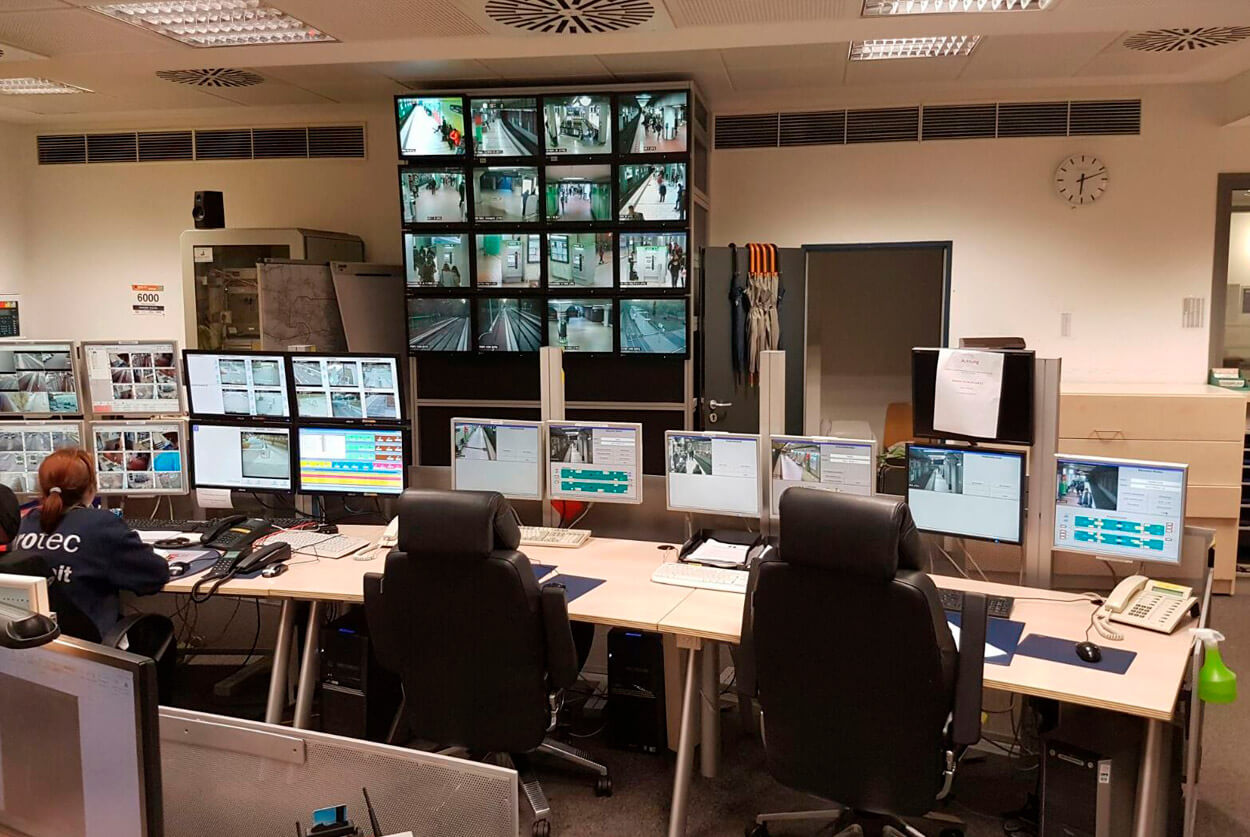 JST reference protec service GmbH - Mission control center before modernization