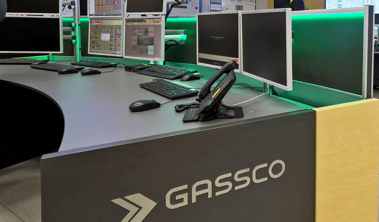 JST reference energy supplier Gassco Emden natural gas control room - corporate identity solution for control room furniture