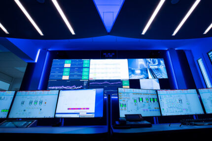 JST reference HeidelbergCement control center: modern control room equipment creates high-tech environment