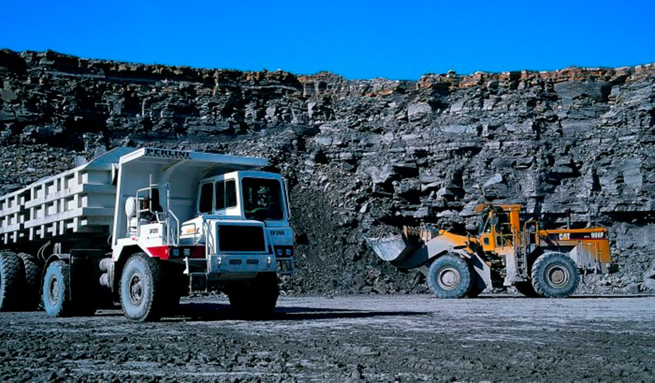 JST reference HeidelbergCement control centre: Cement quarrying in a gravel plant