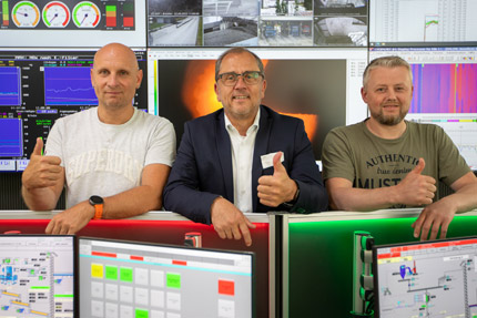 heidelberg-materials-geseke-leitstandfahrer-rene-ventur-und-eduard-reiswichs-mit-jst-consultant-volker-weimer