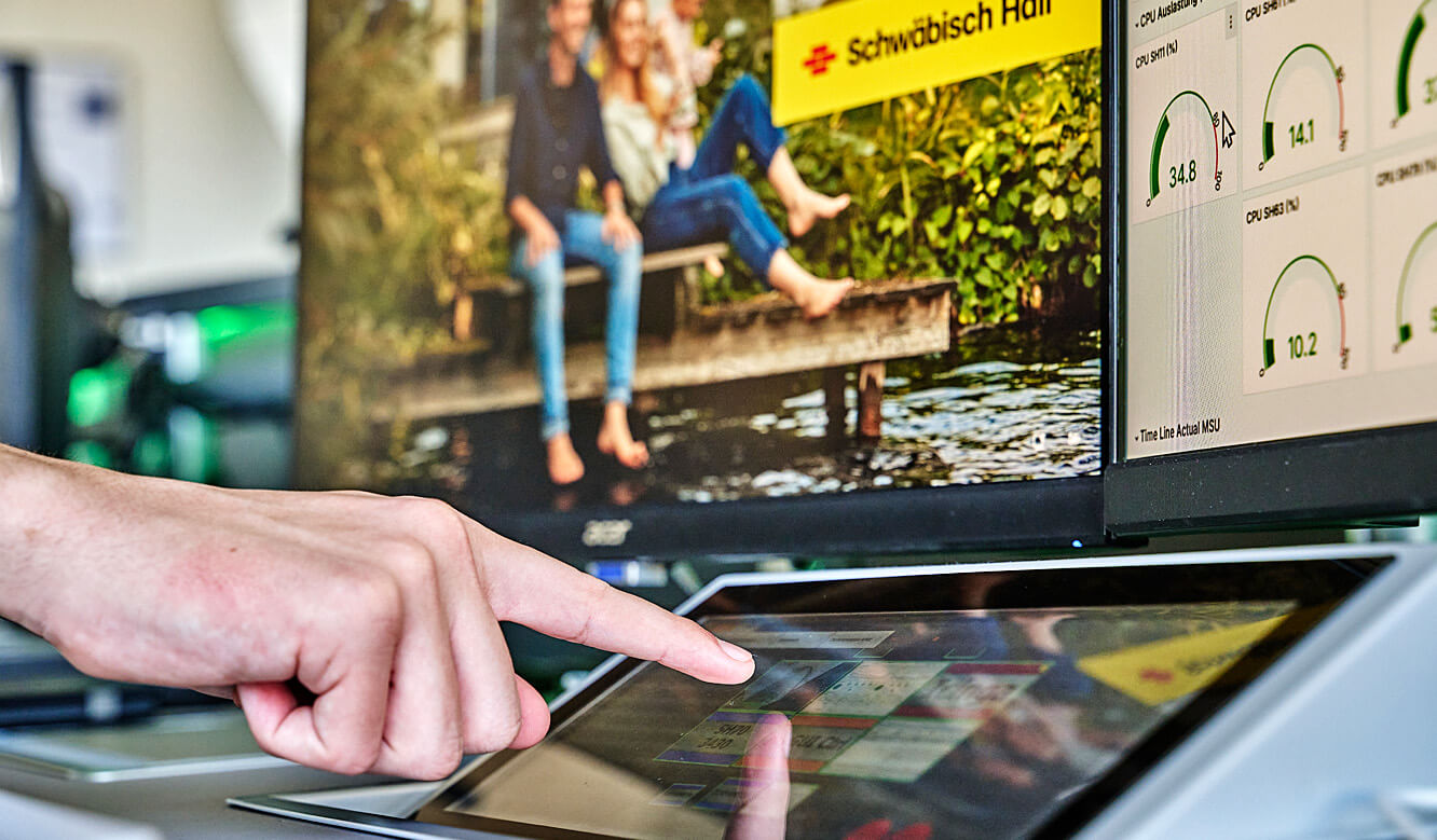 Leitstand Bausparkasse Schwäbisch Hall - CommandPad zur komfortablen Übersicht und Steuerung der Kontrollraum-Infrastruktur