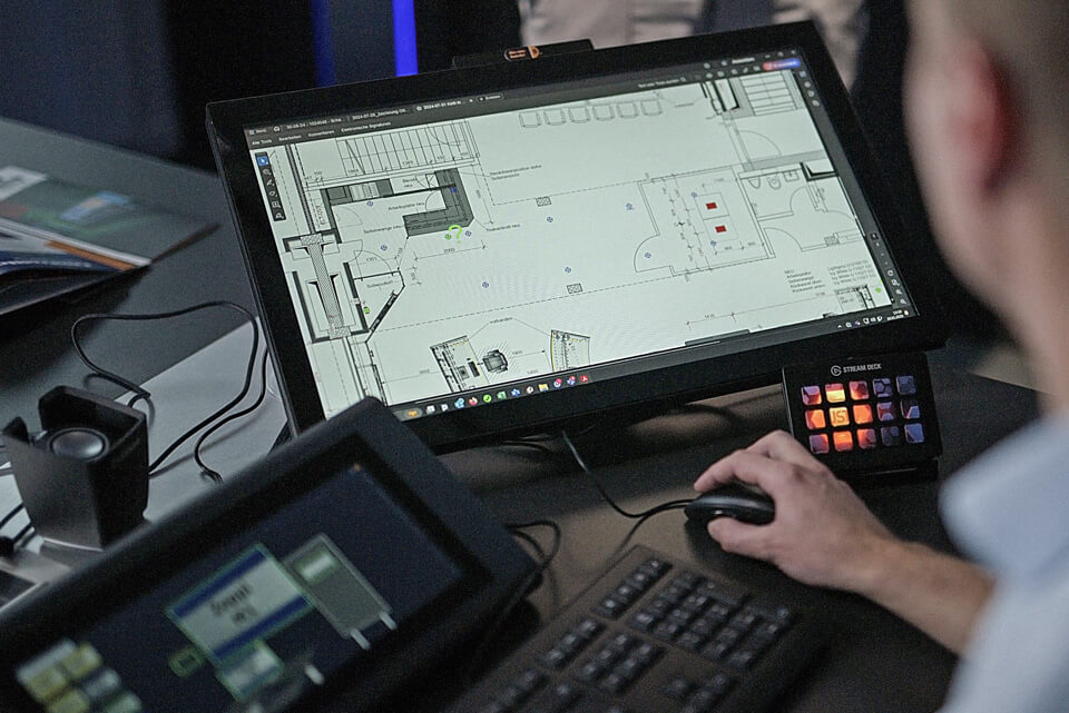 Der Kontrollraum-Simulator: Showroom und Testumgebung für zukunftssichere Leitstellen
