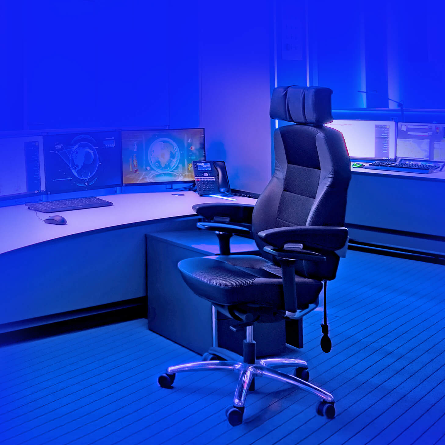 Leitstellenmöbel von JST Jungmann Systemtechnik – die technische und ergonomische Kontrollraum-Einrichtung