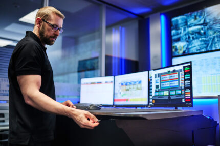 JST Referenz - TGW, BLG, PUMA - Leitstand-Logistikzentrum