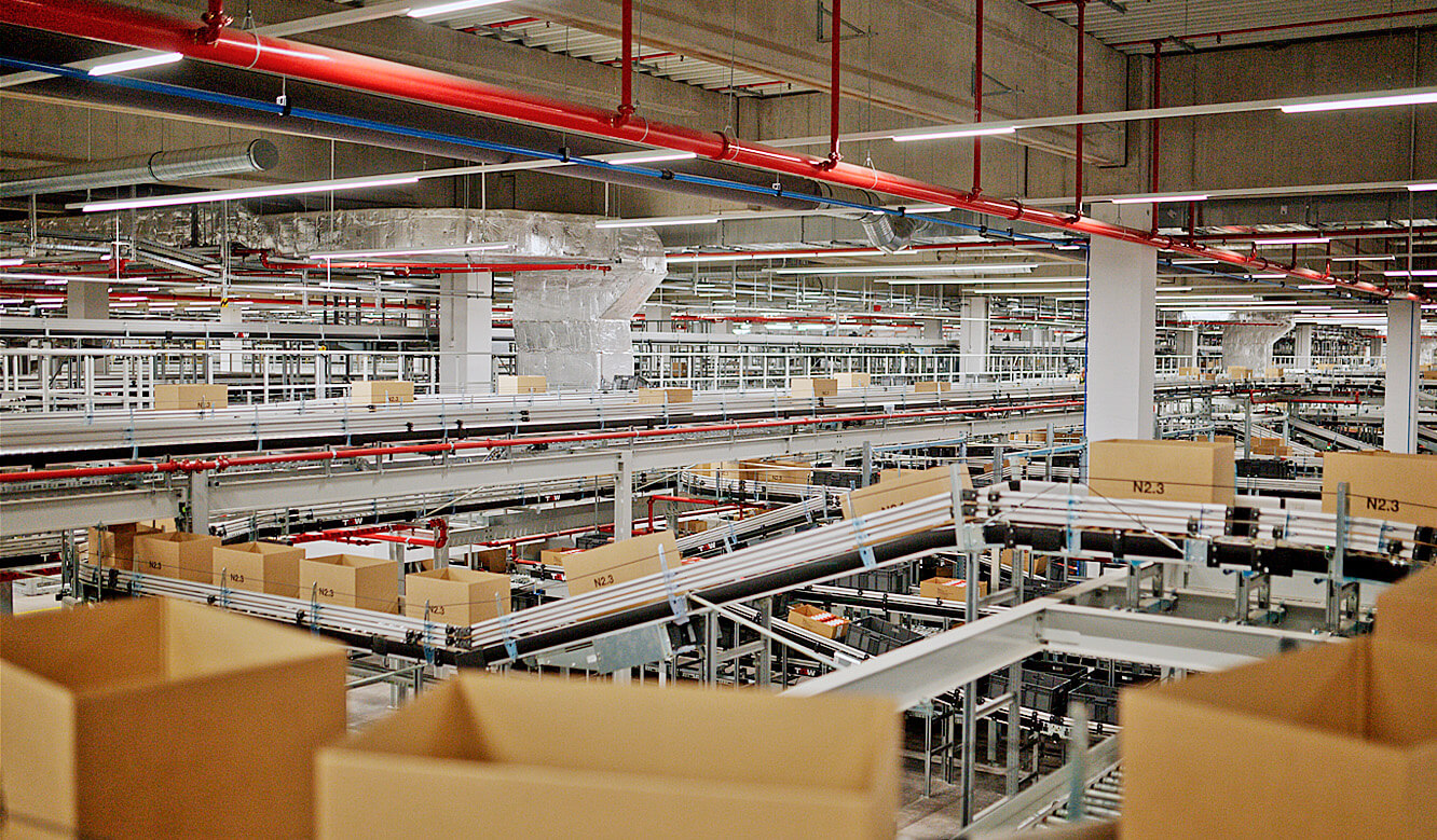 JST Referenz - TGW, BLG, PUMA - Leitstand-Logistikzentrum