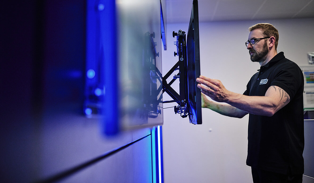 JST Referenz - TGW, BLG, PUMA - Leitstand-Logistikzentrum