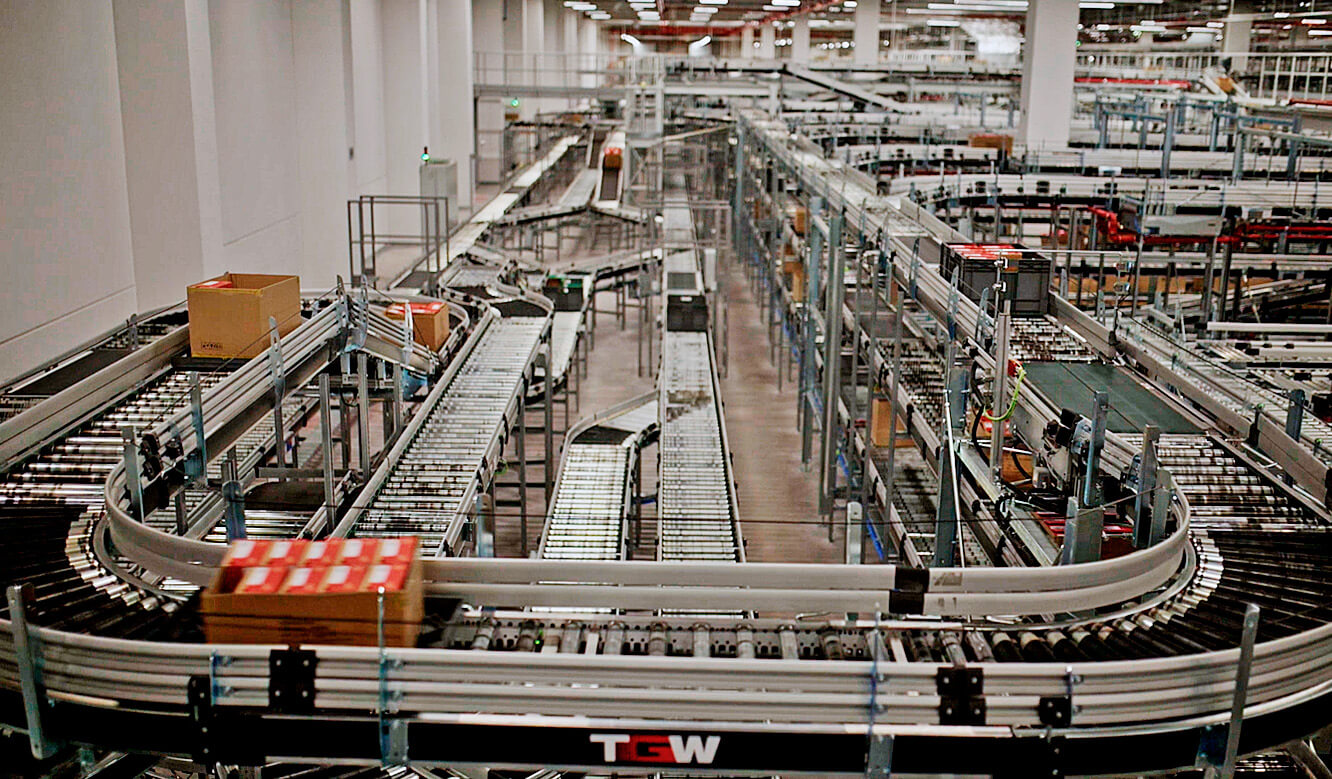 JST Referenz - TGW, BLG, PUMA - Leitstand-Logistikzentrum